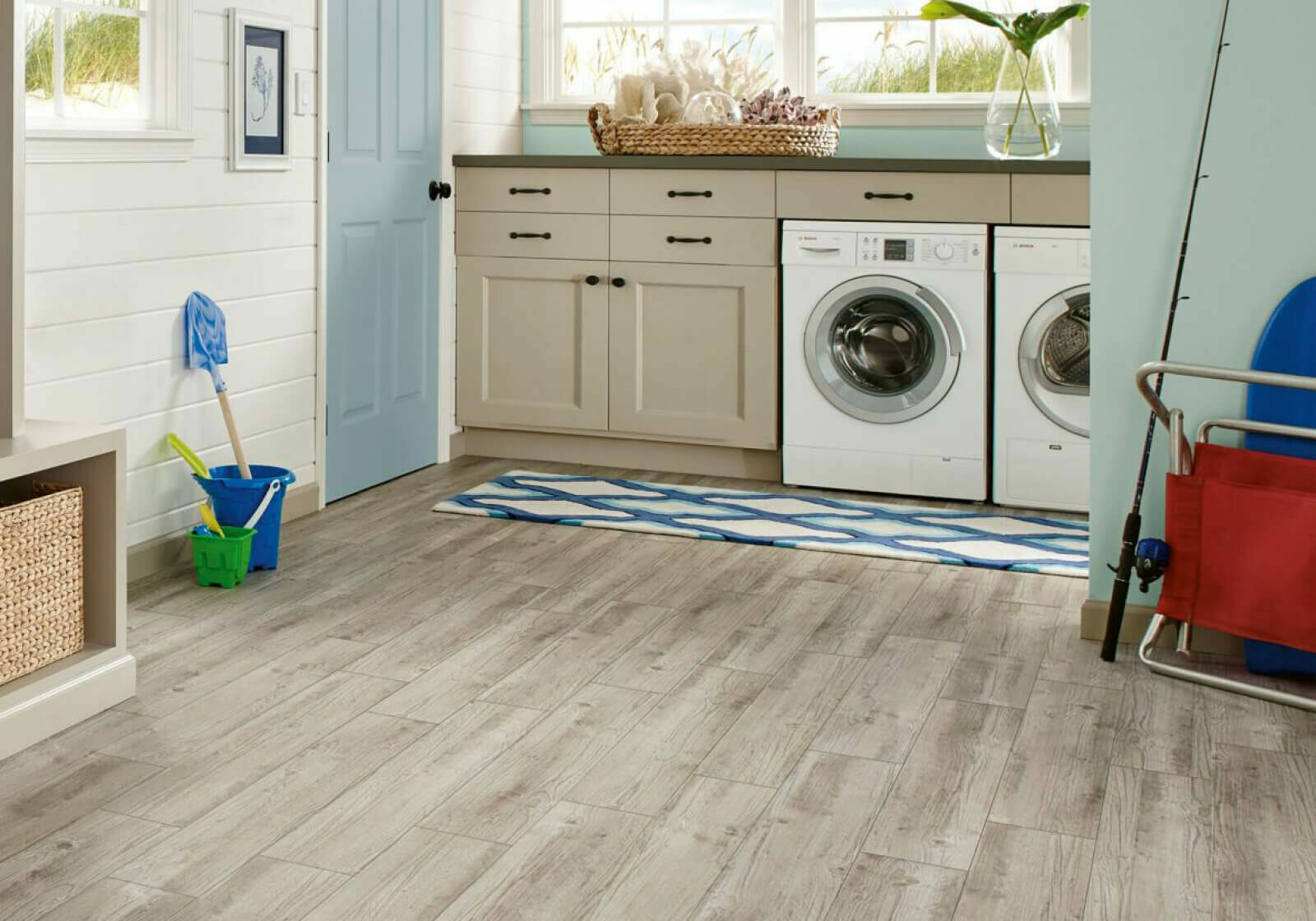 Century-Barnwood-Luxury-Vinyl-Tile-Weathered-Gray_1600x1600-2-landscape (1)