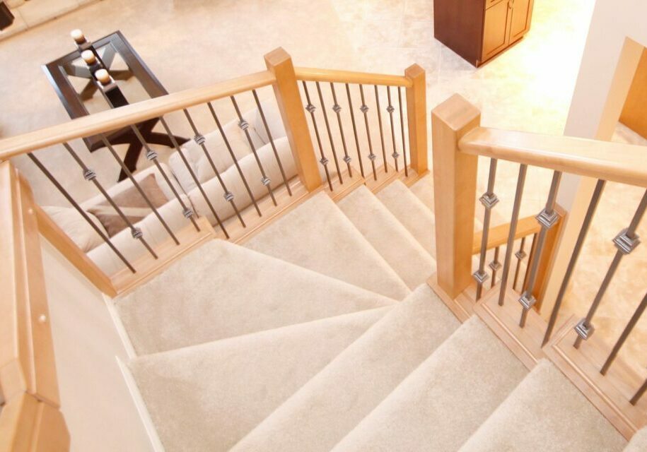 stair-runner-AdobeStock_11289450-1024x640-landscape